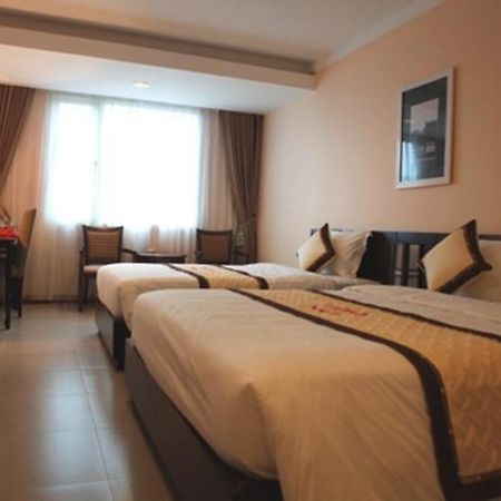 Hue Smile Hotel Zimmer foto