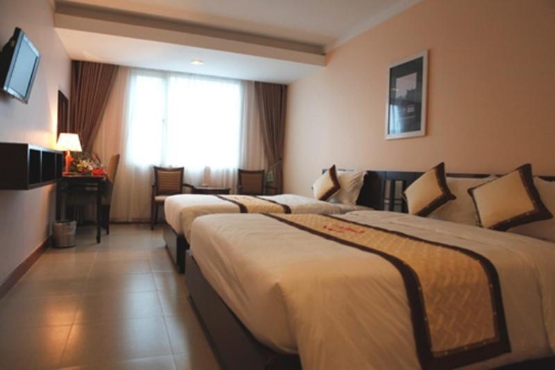 Hue Smile Hotel Zimmer foto